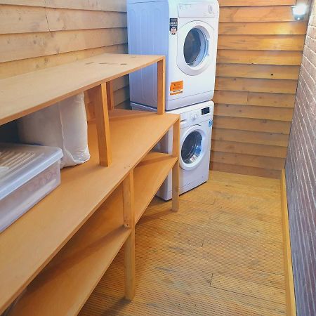 Sherwood Studio Annexe 1 Bedroom Entire Property ボストン エクステリア 写真