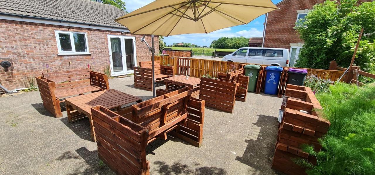 Sherwood Studio Annexe 1 Bedroom Entire Property ボストン エクステリア 写真
